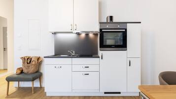 Kühlschrank, Ofen, Herdplatte, Geschirrspüler