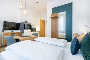 Free WiFi, bed sheets