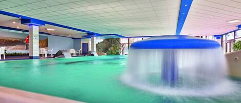 Inomhuspool och uppvärmd pool