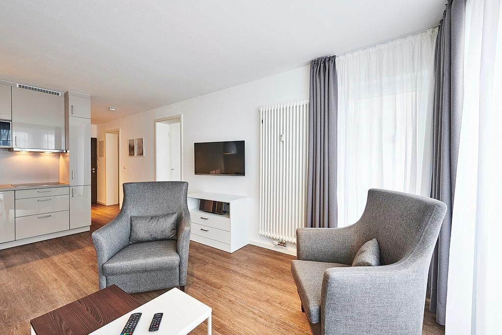 Strandnahes Familienapartment Mit Balkon Inklusive Schwimmbad- & Saunanutzung - Bensersiel