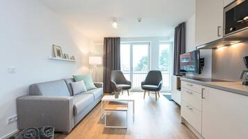 Fernseher, Stereoanlage