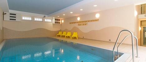 Innenpool, beheizter Pool