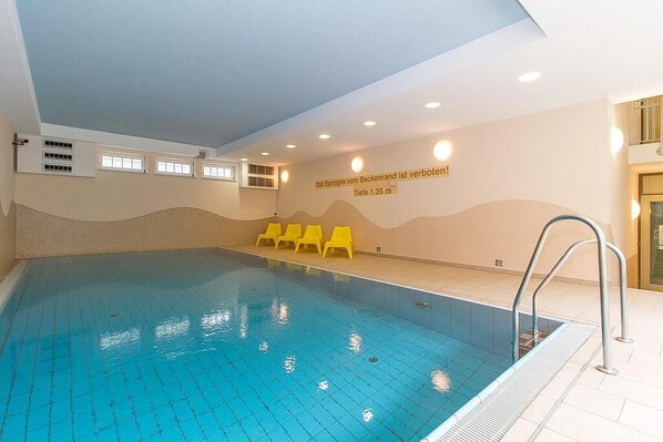 Inomhuspool och uppvärmd pool