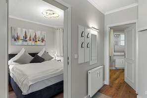 2 bedrooms, iron/ironing board, free WiFi