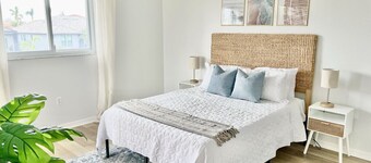 Second-Floor Canal-Front Coastal Retreat