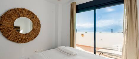 2 chambres, fer et planche à repasser, Wi-Fi gratuit