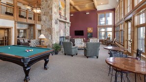 Game room - Ski-in/ski-out, Grand Timber Lodge Breckenridge Resort Stay (Breckenridge)