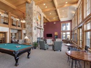 Spielezimmer