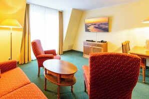 Télévision, lecteur de DVD, chaîne hi-fi