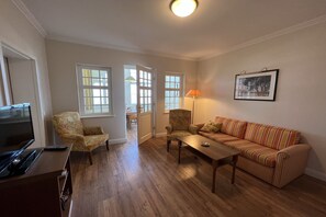 テレビ、ステレオ