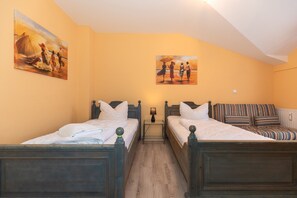2 habitaciones, tabla de planchar con plancha y wifi gratis 