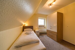 2 chambres, fer et planche à repasser, Wi-Fi gratuit