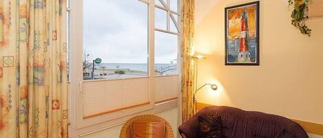 Fernseher, Stereoanlage