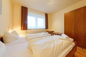 2 chambres, fer et planche à repasser, Wi-Fi gratuit