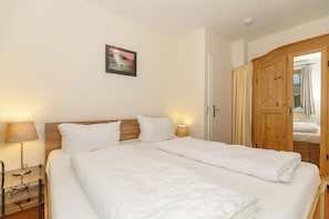 1 chambre, fer et planche à repasser, Wi-Fi gratuit