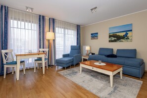 Televisión, libros y estéreo 