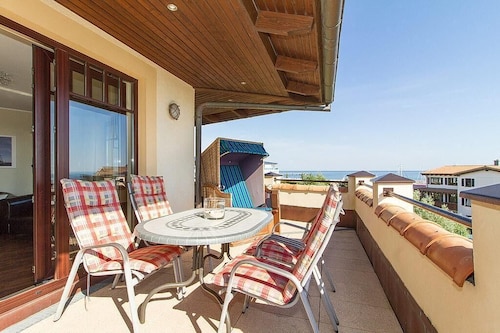 Exklusives Penthouse am Yachthafen mit Großer Dachterrasse, Meerblick und Sauna!