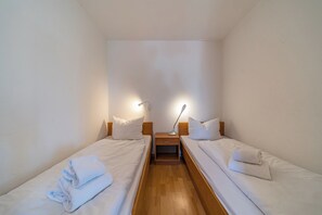1 bedroom, free WiFi - Ferienwohnung in Deichlage an der Nordsee mit Balkon, Wlan und Parkplatz (Nordseeheilbad Schillig)