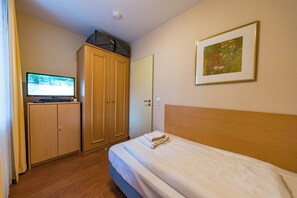 2 Schlafzimmer, Bügeleisen/Bügelbrett, kostenloses WLAN
