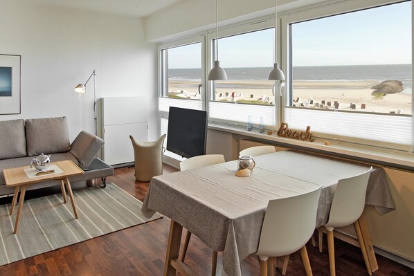Dining - Tolle Ferienwohnung in der Ersten Reihe mit Sensationellem Meer- und Strandblick (Nordseeheilbad Wangerooge)
