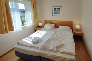 2 Schlafzimmer, Bügeleisen/Bügelbrett, kostenloses WLAN