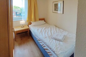 2 habitaciones, tabla de planchar con plancha y wifi gratis