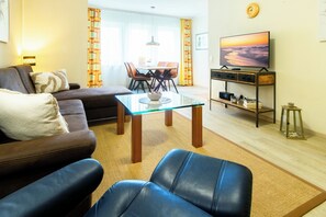 Télévision, chaîne hi-fi