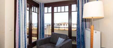 Fernseher, DVD-Player, Stereoanlage