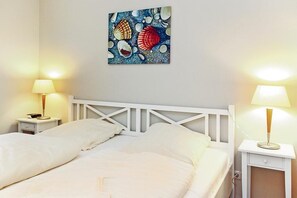 1 bedroom, iron/ironing board, free WiFi