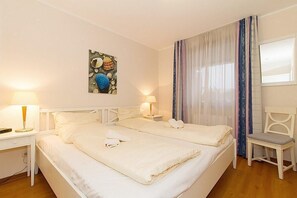 1 bedroom, iron/ironing board, free WiFi