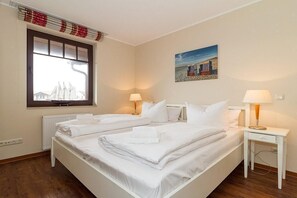 1 bedroom, iron/ironing board, free WiFi - Schickes Penthouse-apartment am Yachthafen mit Dachterrasse und Tollem Meerblick (Ostseebad Kühlungsborn)