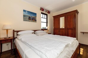 2 Schlafzimmer, Bügeleisen/Bügelbrett, kostenloses WLAN