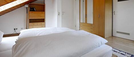 2 chambres, fer et planche à repasser, Wi-Fi gratuit