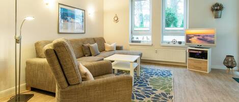 Fernseher, Stereoanlage