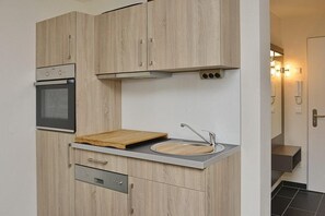 Réfrigérateur, four, plaque de cuisson, lave-vaisselle