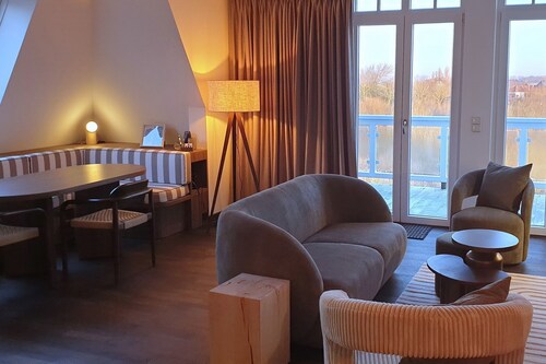 Stilvolle und großzügige Penthouse-Ferienwohnung mit Sauna und Nordseeblick