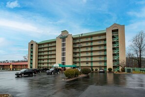 Exterior - Dolly Dreams - Fireplace, Minutes to Dollywood! (Pigeon Forge)