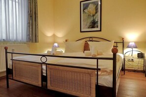 1 bedroom, free WiFi - Ideale Ferienwohnung für Zwei mit Terrasse und Wlan - nur 180 m zum Ostseestrand (Ostseebad Kühlungsborn)