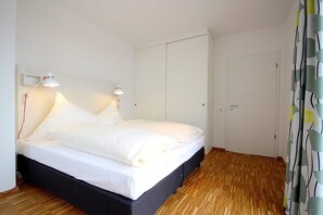2 Schlafzimmer, Bügeleisen/Bügelbrett, kostenloses WLAN