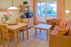 Tv, dvd-spelare och en stereo