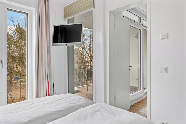 1 bedroom, iron/ironing board, free WiFi