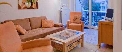 تلفزيون، مشغل دي في دي، كُتُب، ستيريو