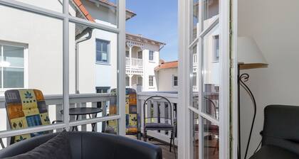 Lovely, quiet vacation apartment on the Baltic Sea near the beach with balcony