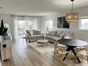 Unclassified image, 3 of 17, button