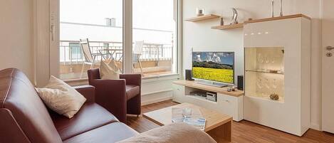 Tv, pejs, dvd-afspiller, stereoanlæg