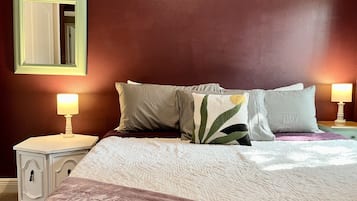 3 chambres, fer et planche à repasser, lit parapluie, Wi-Fi gratuit