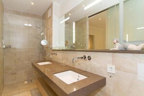 تجهيزات دش، مجففات شعر