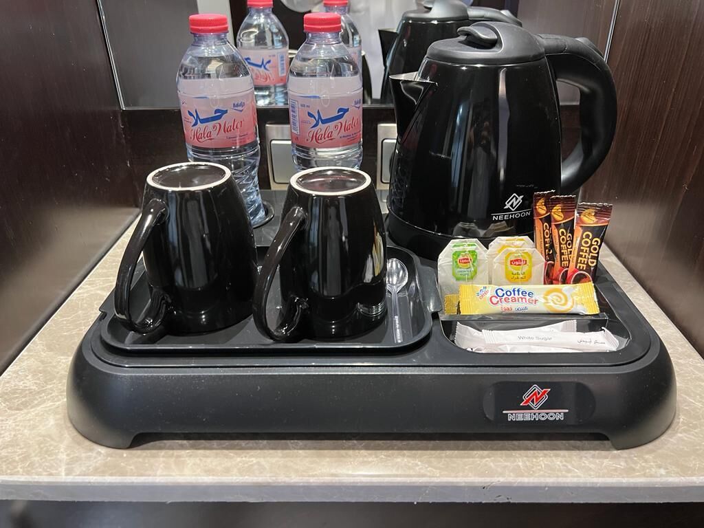 Makan di kamar