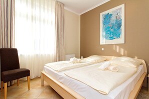 2 quartos, ferros/tábuas de passar roupa, Wi-Fi de cortesia