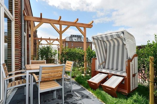 Tolles Apartment mit West-Terrasse und Strandkorb - inklusive Meeresrauschen!